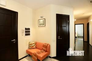 3-к квартира, вторичка, 105м2, 10/17 этаж