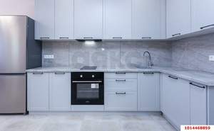 2-к квартира, вторичка, 70м2, 14/24 этаж