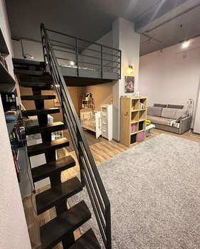 2-к квартира, вторичка, 52м2, 1/10 этаж