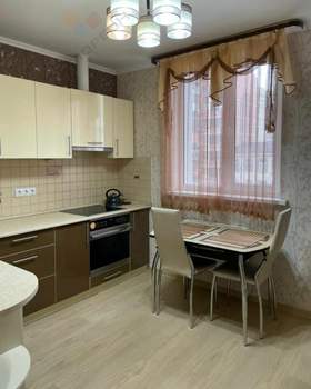 2-к квартира, вторичка, 60м2, 5/16 этаж