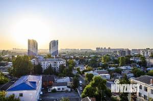 3-к квартира, вторичка, 140м2, 9/16 этаж