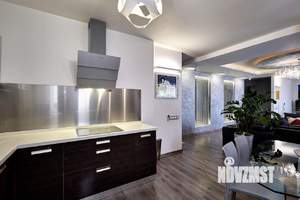 4-к квартира, вторичка, 182м2, 16/16 этаж