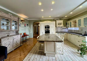 5-к квартира, вторичка, 248м2, 10/11 этаж