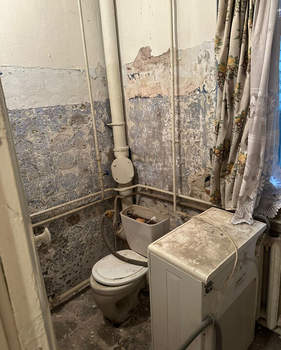 2-к квартира, вторичка, 60м2, 1/1 этаж