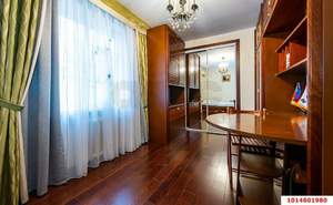 4-к квартира, вторичка, 106м2, 1/10 этаж