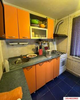 3-к квартира, вторичка, 75м2, 1/10 этаж