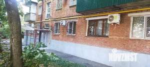3-к квартира, вторичка, 61м2, 1/5 этаж