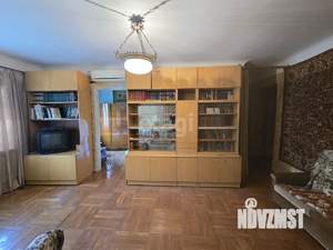 3-к квартира, вторичка, 55м2, 1/4 этаж