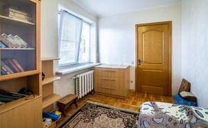 4-к квартира, вторичка, 64м2, 5/5 этаж