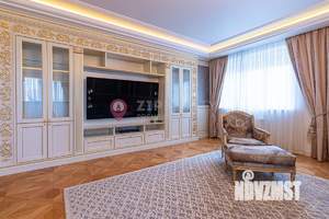 5-к квартира, вторичка, 174м2, 7/17 этаж