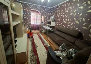 2-к квартира, вторичка, 54м2, 1/3 этаж