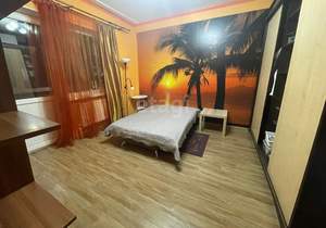 2-к квартира, вторичка, 43м2, 1/4 этаж