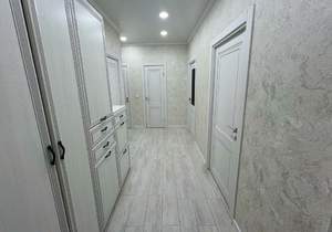 3-к квартира, вторичка, 71м2, 8/17 этаж