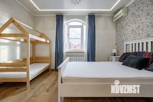 2-к квартира, вторичка, 84м2, 4/4 этаж