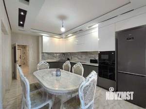 3-к квартира, вторичка, 94м2, 9/25 этаж