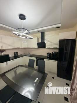 2-к квартира, вторичка, 63м2, 23/24 этаж