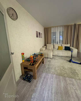 2-к квартира, вторичка, 81м2, 1/16 этаж