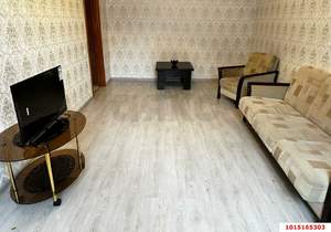 2-к квартира, вторичка, 61м2, 1/3 этаж