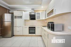 2-к квартира, вторичка, 81м2, 12/18 этаж