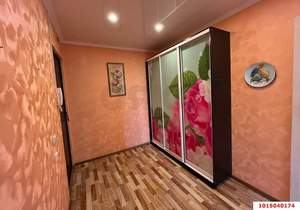 2-к квартира, вторичка, 63м2, 2/18 этаж