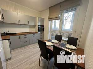 2-к квартира, вторичка, 55м2, 1/17 этаж