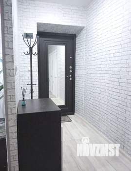 2-к квартира, вторичка, 54м2, 1/1 этаж