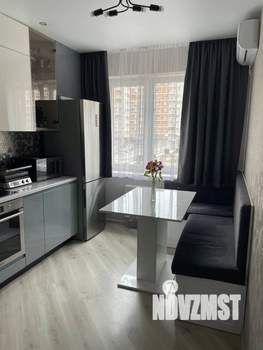 2-к квартира, вторичка, 61м2, 3/10 этаж