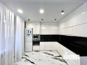 2-к квартира, вторичка, 52м2, 9/18 этаж