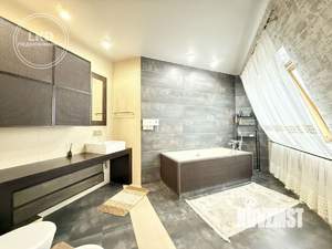 3-к квартира, вторичка, 203м2, 11/11 этаж