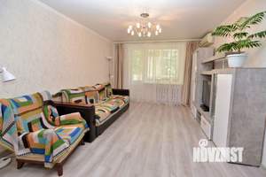 4-к квартира, вторичка, 80м2, 1/4 этаж