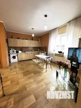 2-к квартира, вторичка, 68м2, 1/3 этаж