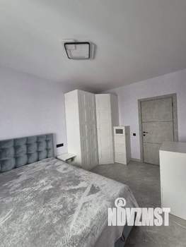 2-к квартира, вторичка, 63м2, 18/22 этаж