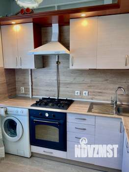 2-к квартира, вторичка, 43м2, 4/4 этаж
