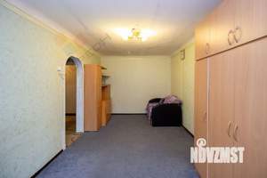 2-к квартира, вторичка, 44м2, 1/4 этаж