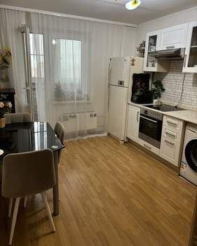 2-к квартира, вторичка, 61м2, 16/16 этаж