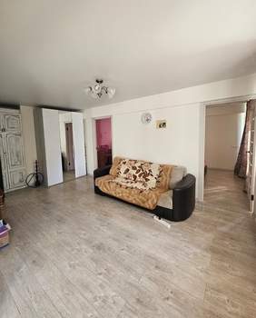 3-к квартира, вторичка, 50м2, 4/5 этаж