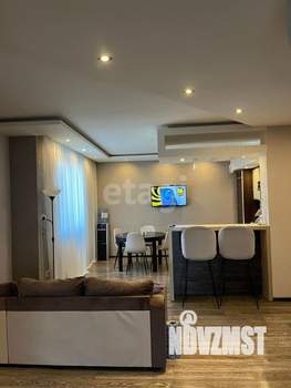3-к квартира, вторичка, 104м2, 7/19 этаж