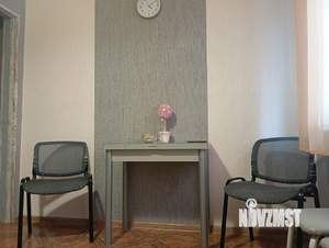 2-к квартира, вторичка, 50м2, 1/4 этаж