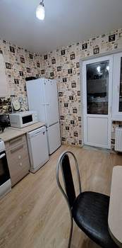 2-к квартира, вторичка, 63м2, 7/16 этаж