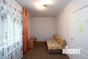 2-к квартира, вторичка, 44м2, 1/4 этаж