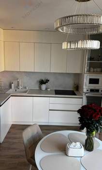 3-к квартира, вторичка, 76м2, 8/19 этаж