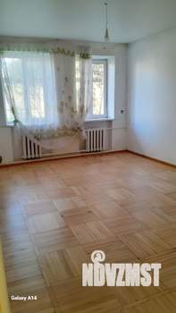 3-к квартира, вторичка, 56м2, 1/2 этаж