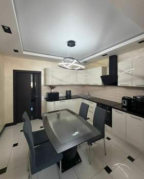 2-к квартира, вторичка, 63м2, 23/24 этаж