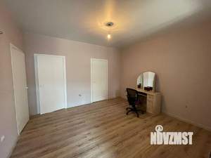 3-к квартира, вторичка, 64м2, 1/1 этаж