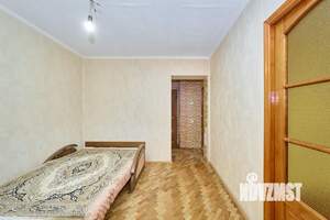 2-к квартира, вторичка, 63м2, 1/9 этаж