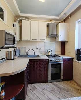 3-к квартира, вторичка, 50м2, 3/4 этаж