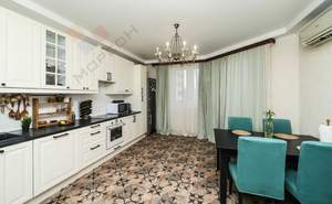 3-к квартира, вторичка, 126м2, 8/17 этаж