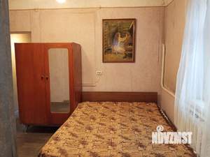 2-к квартира, вторичка, 38м2, 1/1 этаж