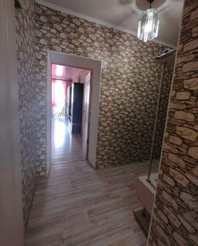 2-к квартира, вторичка, 58м2, 1/6 этаж