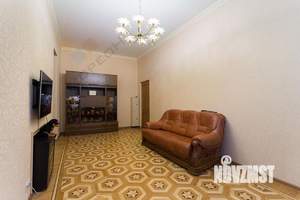 4-к квартира, вторичка, 96м2, 1/3 этаж